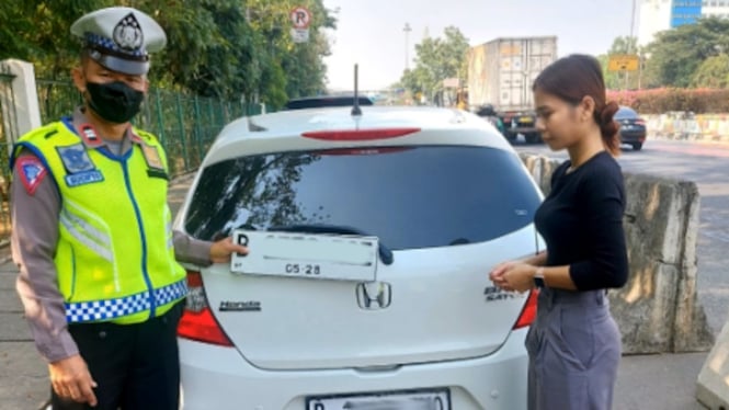 Pemakai Pelat Palsu Akan Dipidanakan oleh Polri, Pemilik Kendaraan Harus Segera Mencopotnya