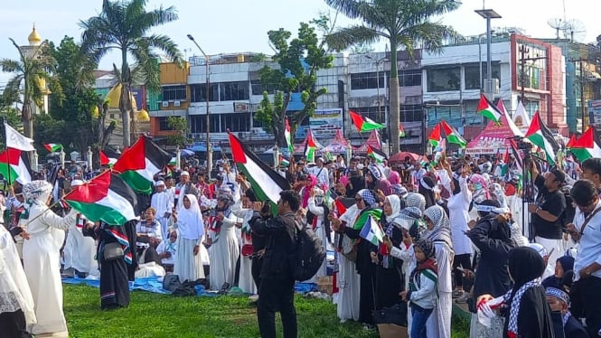 Ribuan Orang Bergabung dalam Aksi Sumut untuk Mendukung Palestina dan Terkumpul Donasi sekitar Rp1 Miliar