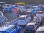 Macet Parah di Tol Bali Mandara, Jasamarga Mengungkap ada 73 Ribu Kendaraan Terjebak