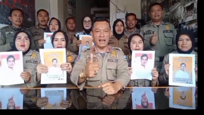 Satpol PP Garut Mendukung Gibran yang Sedang Viral