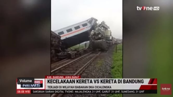 Tragedi Tabrakan Kereta di Cicalengka Menewaskan Masinis, Asisten, dan Pramugara