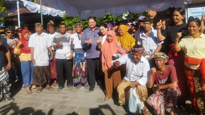 Menko Perekonomian Menggelontorkan Bantuan Beras untuk Masyarakat di Denpasar sebagai Antisipasi Dampak El Nino