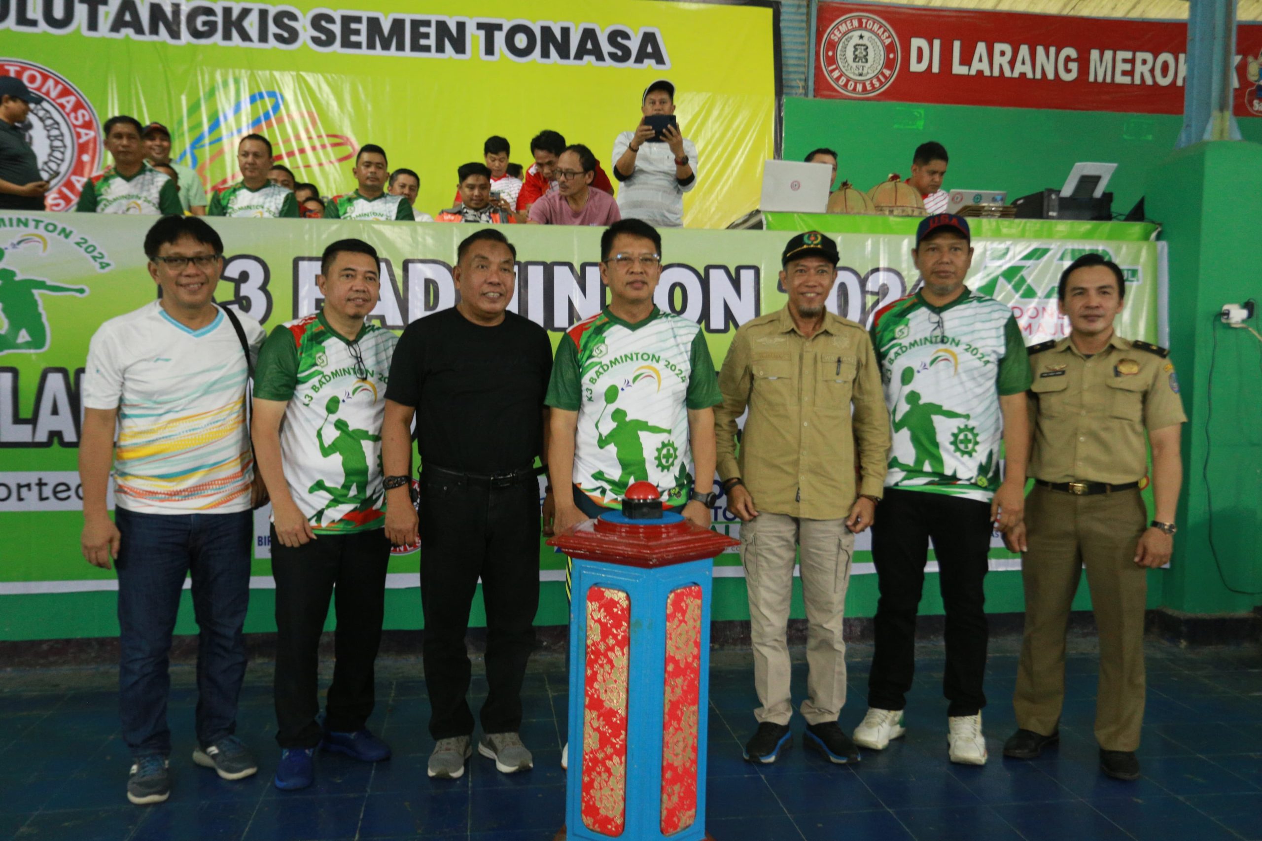 Sejumlah Tim Perwakilan Perusahaan di Sulsel Berpartisipasi dalam Kejuaraan Badminton Semen Tonasa