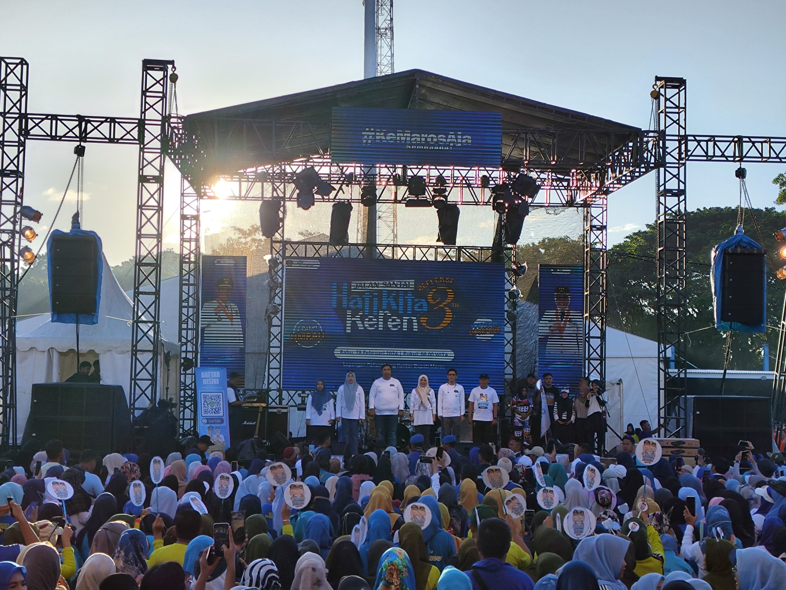 Bupati dan Wabup Maros Berikan Hadiah Umroh dalam Memperingati 3 Tahun Kepemimpinan mereka