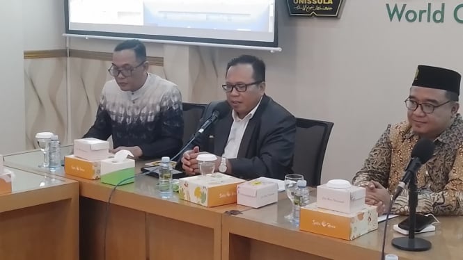 Rektor Unissula Semarang Menolak Permintaan Oknum Polisi Untuk Membuat Video Pujian ke Jokowi