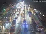 Pemudik Masih Memadati Jalan Tol dan Pelabuhan Merak Hingga Minggu Malam