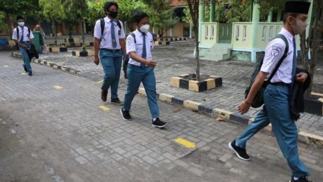 Ombudsman Memanggil Kepala Sekolah SMAN 8 Medan Terkait Siswi Viral yang Tidak Naik Kelas